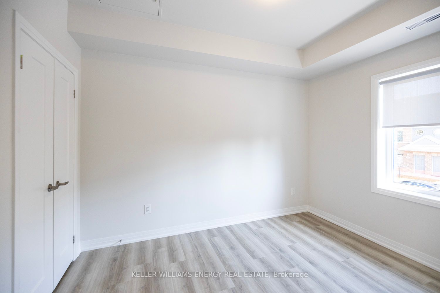 750 King St E, ##202