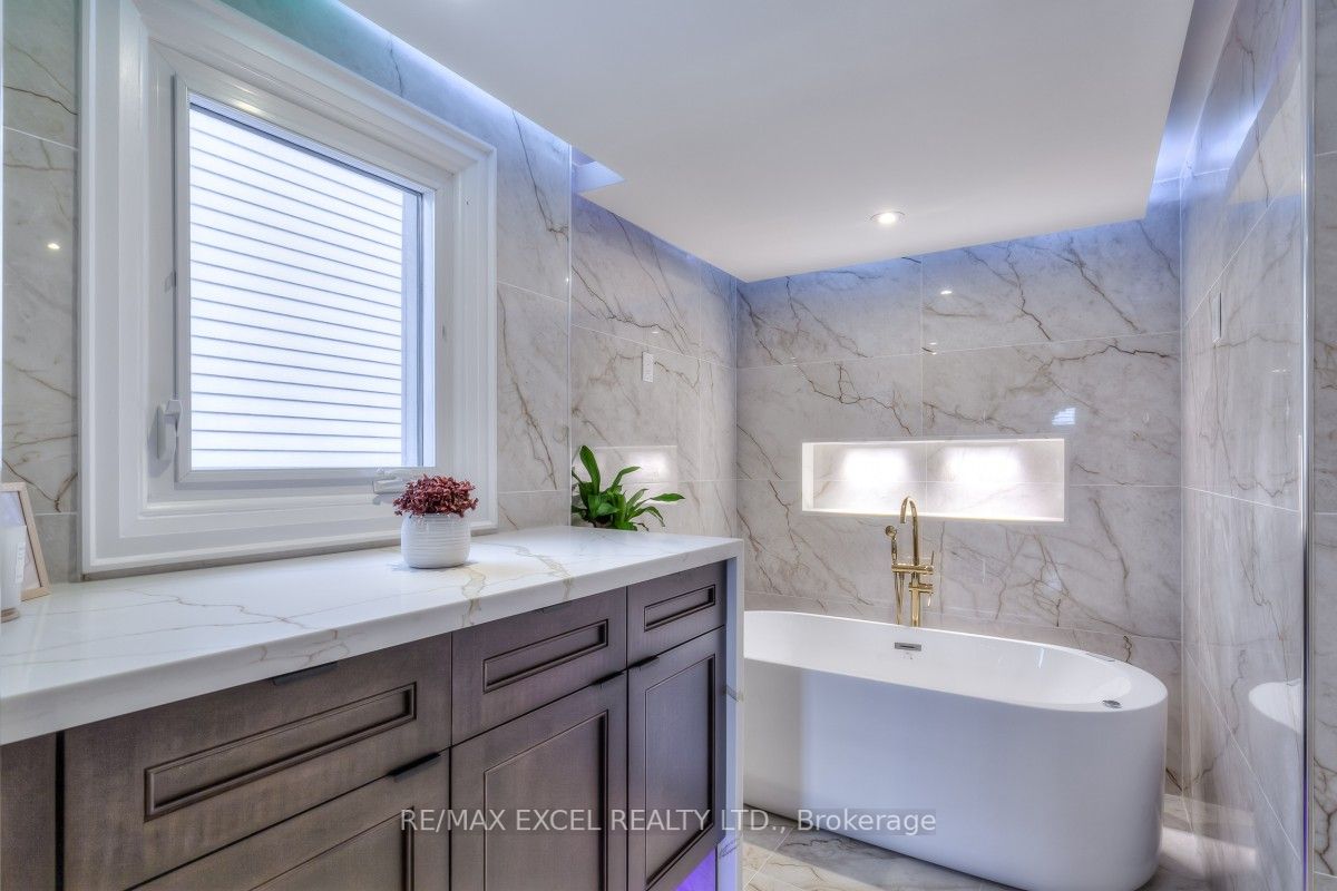 119 Chapel Park Sq
