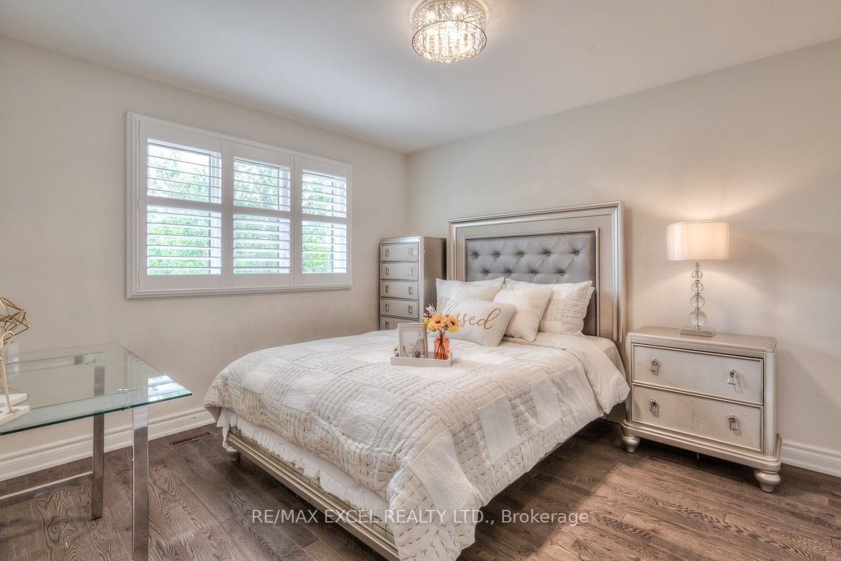 119 Chapel Park Sq