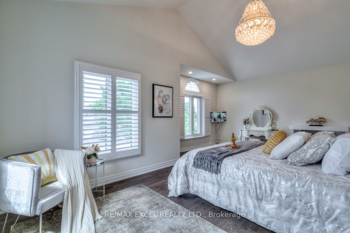 119 Chapel Park Sq