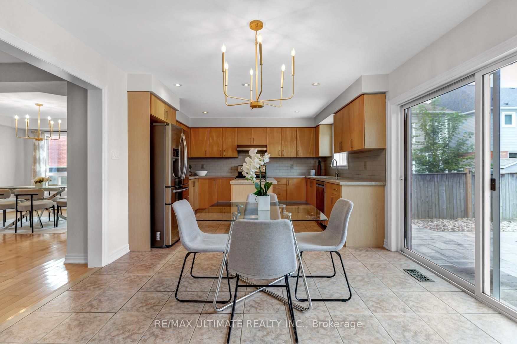 4 Hoppe St
