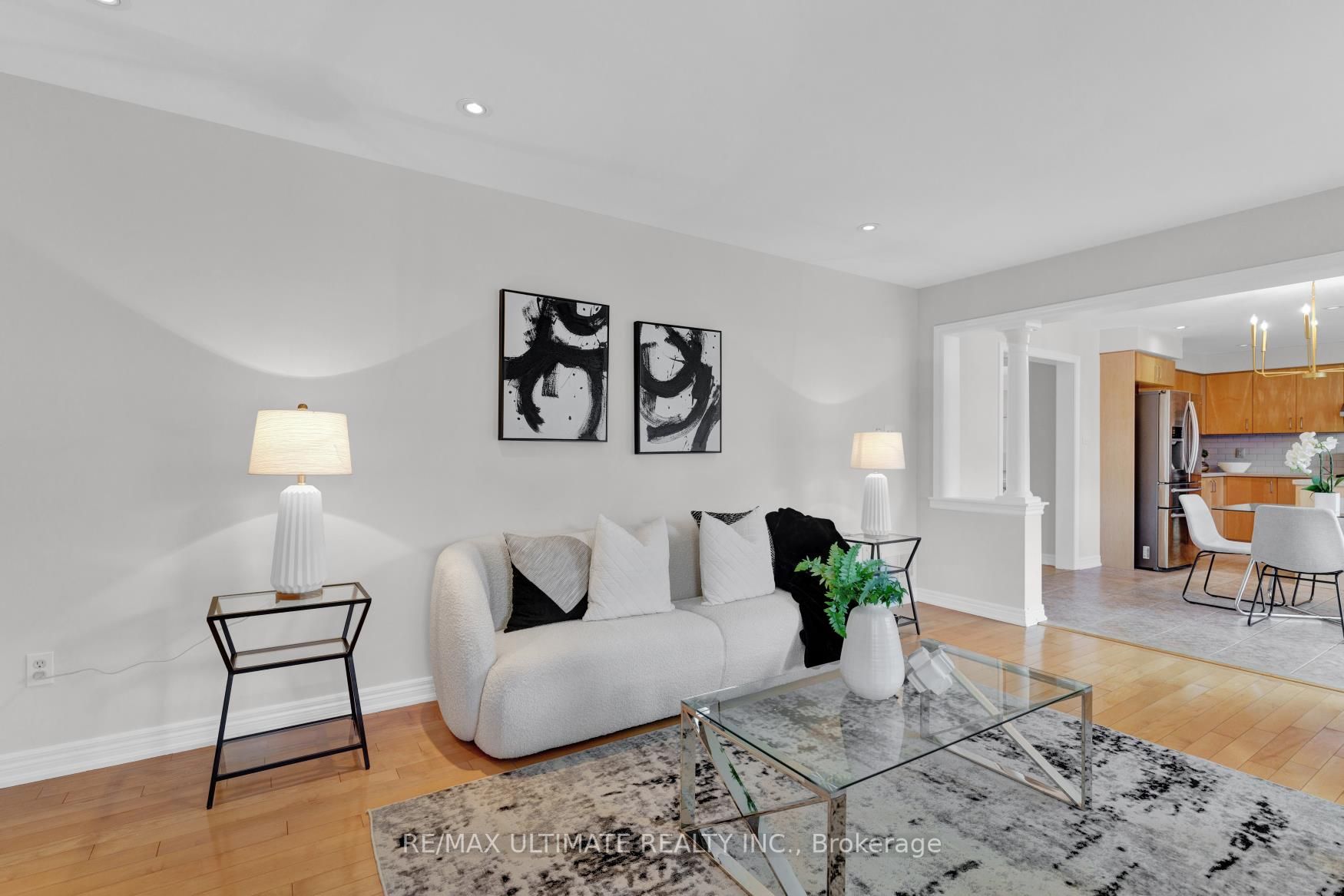 4 Hoppe St