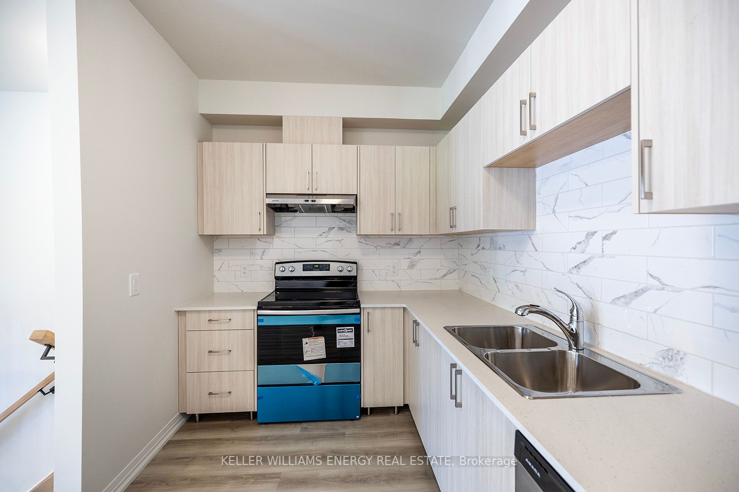 750 King Street E, ##204