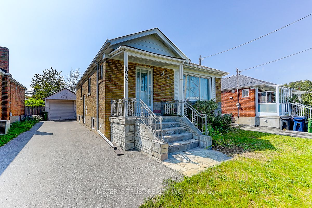 1032 Kennedy Road