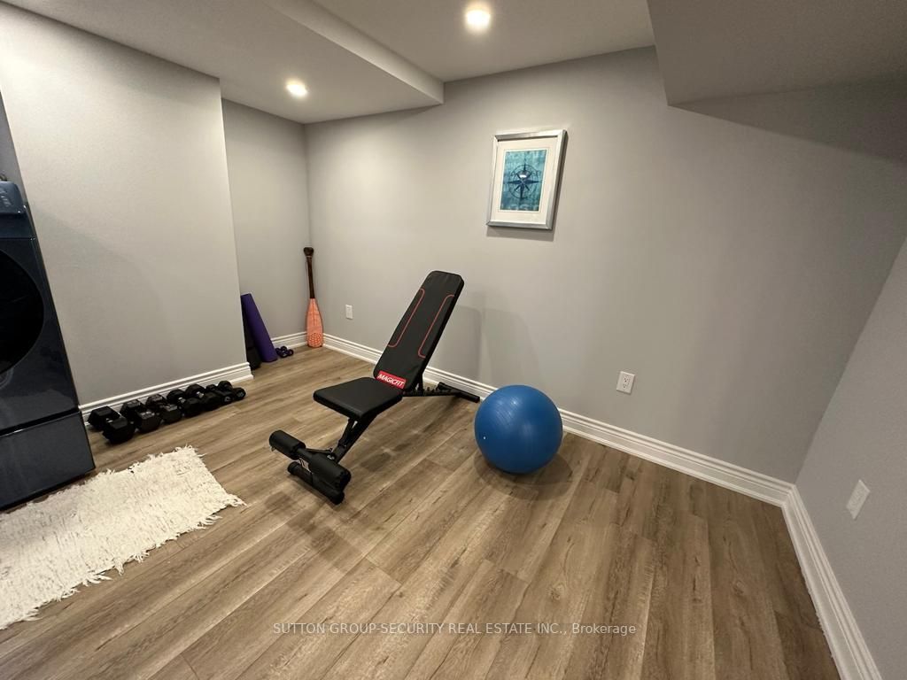46 Baker Rd