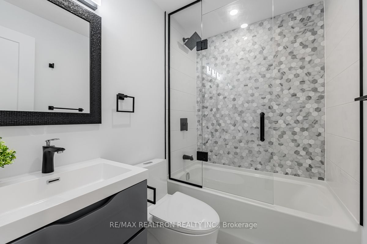 Listing E7000646 - Large Photo # 24