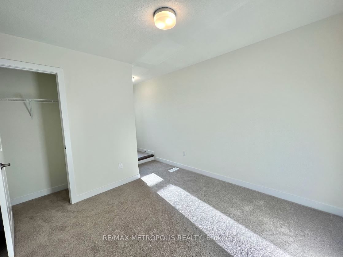 2606 Castlegate Crossing