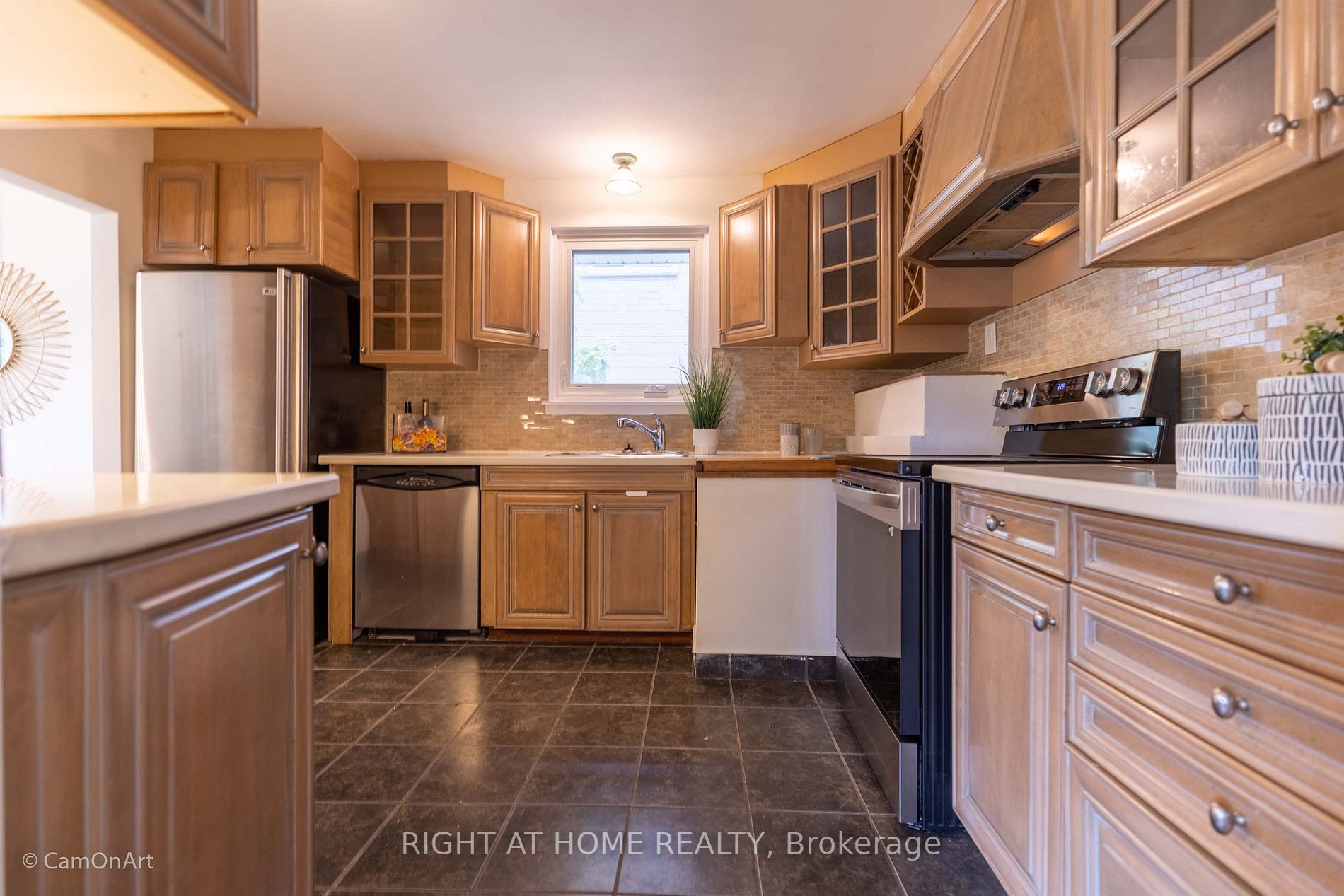 1 Lyncroft Dr