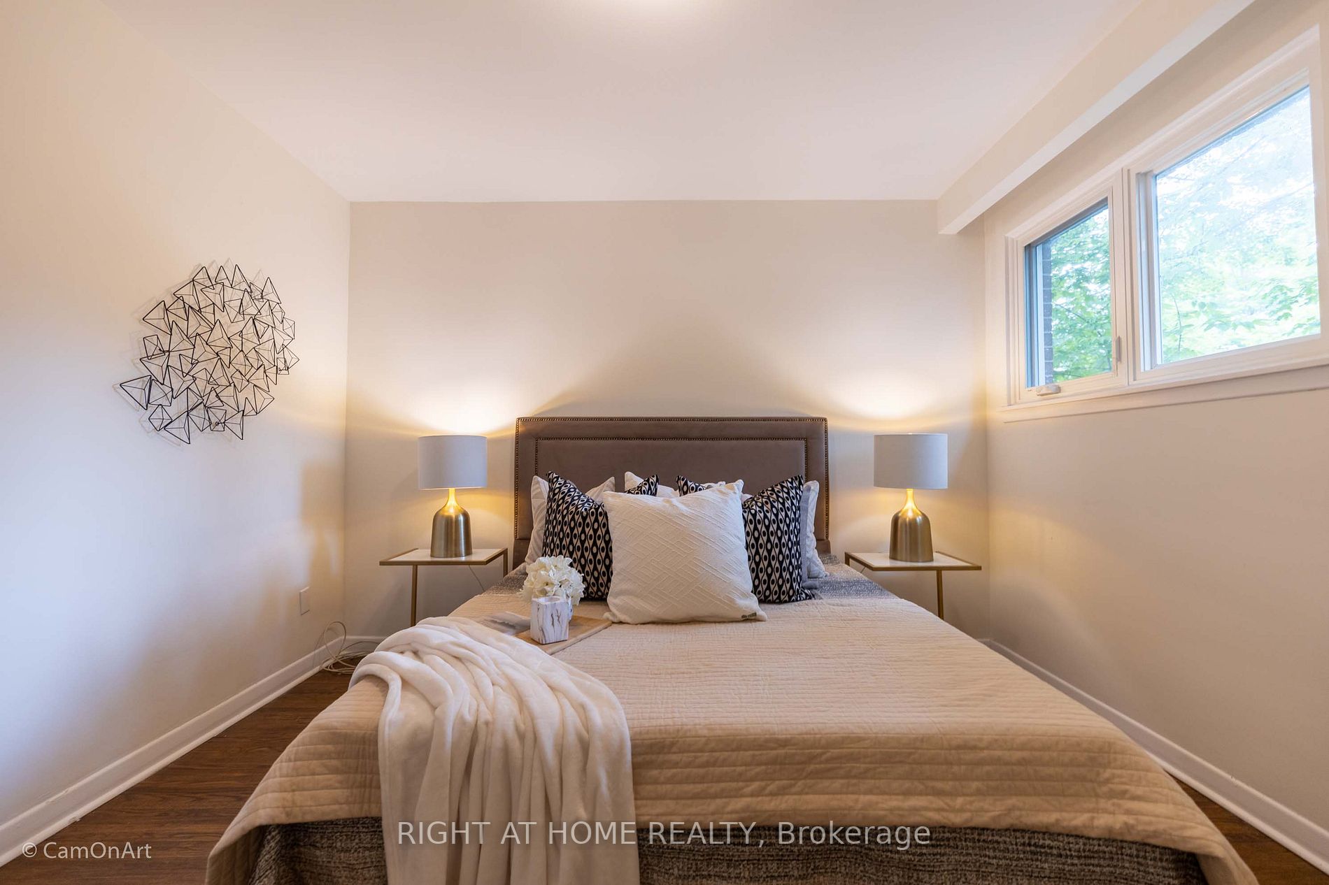 1 Lyncroft Dr