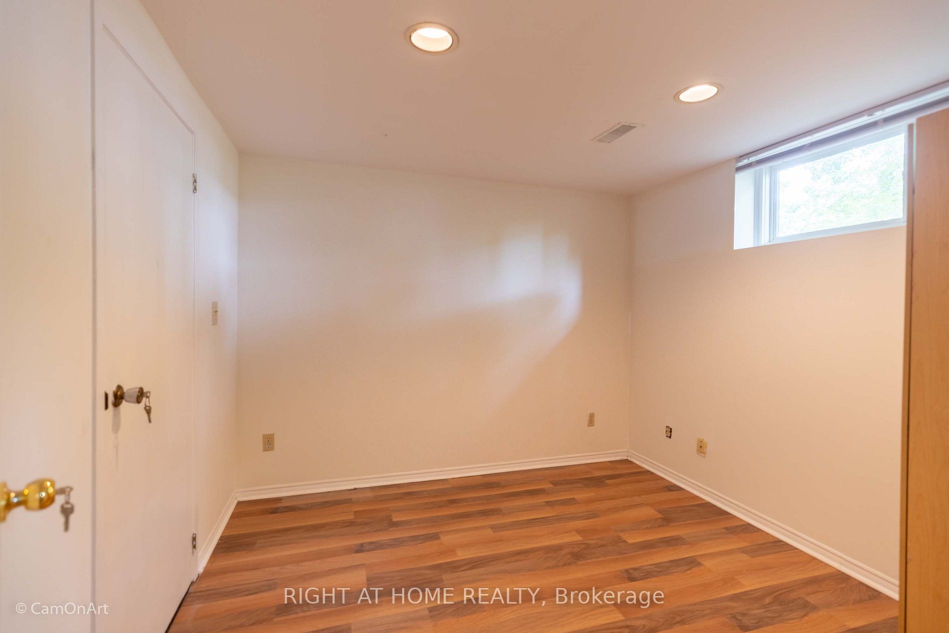 1 Lyncroft Dr