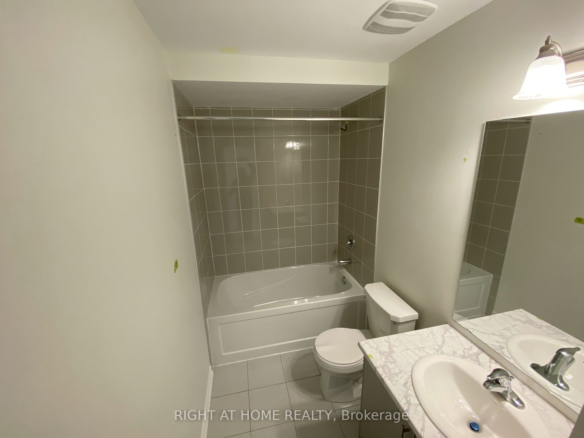 426 Oakanagan Path