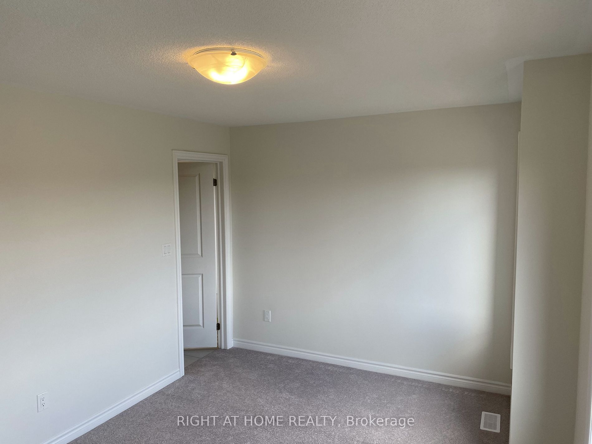 426 Oakanagan Path