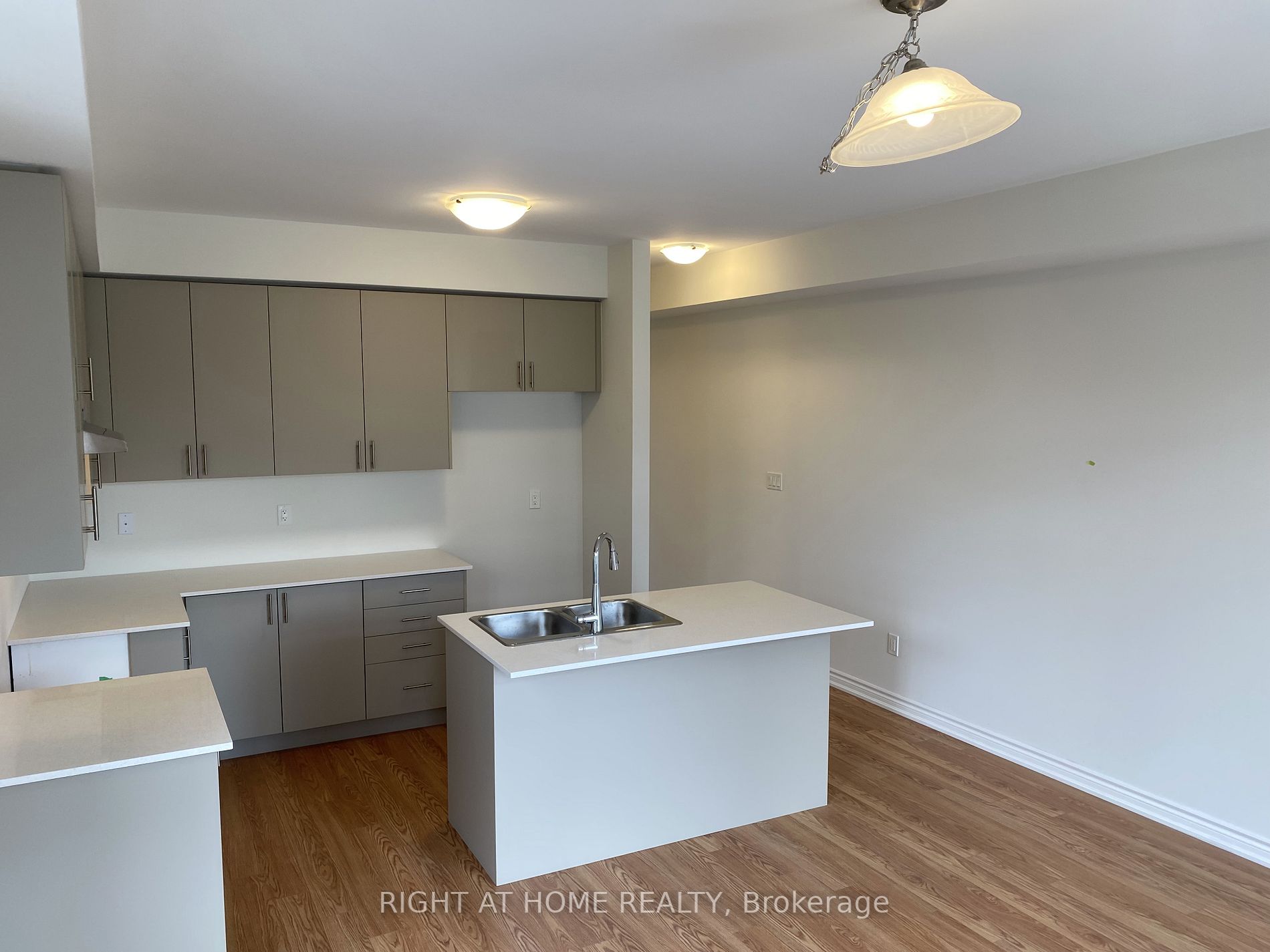 426 Oakanagan Path