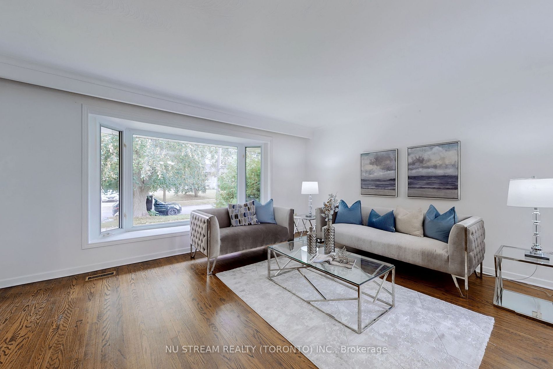 21 Packard Blvd