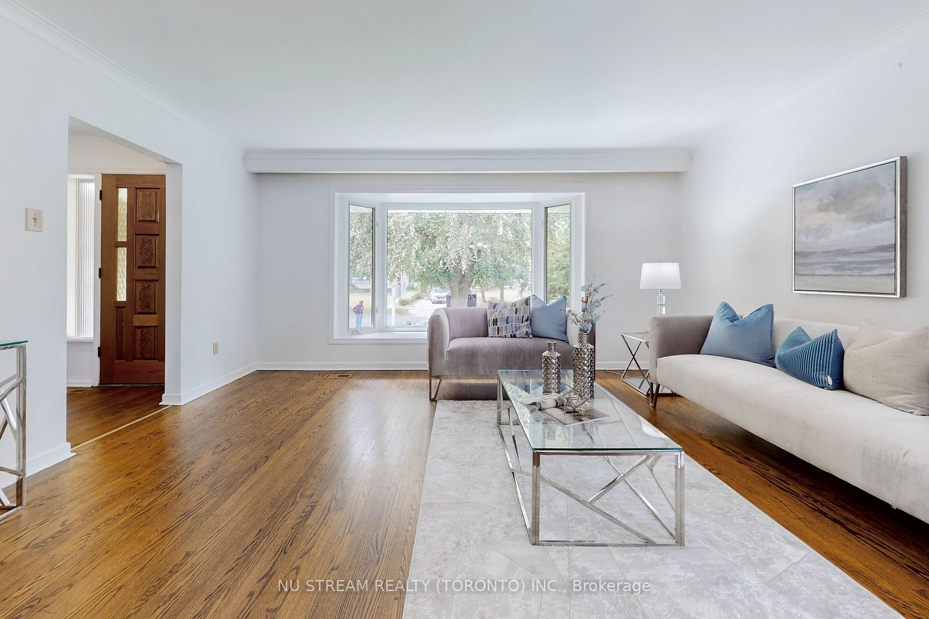 21 Packard Blvd
