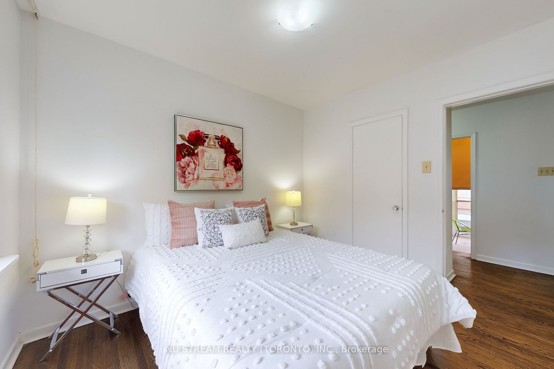 21 Packard Blvd