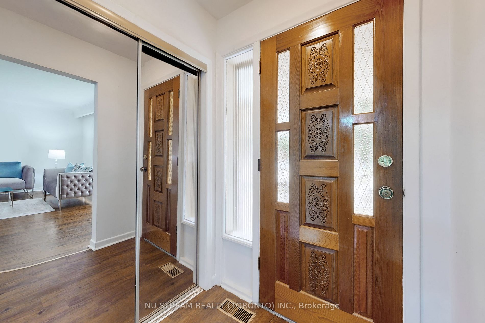 21 Packard Blvd