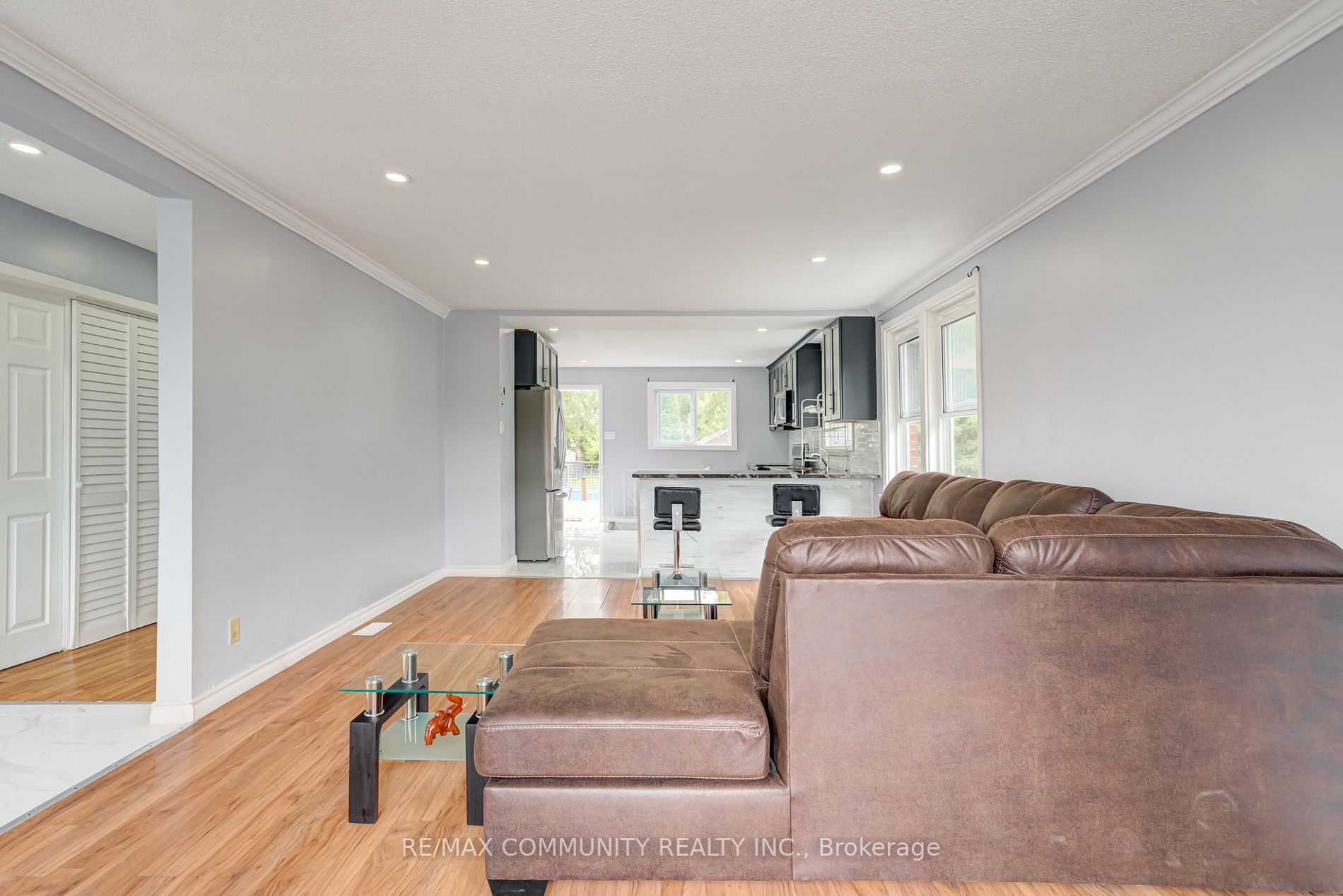 195 Park Rd S