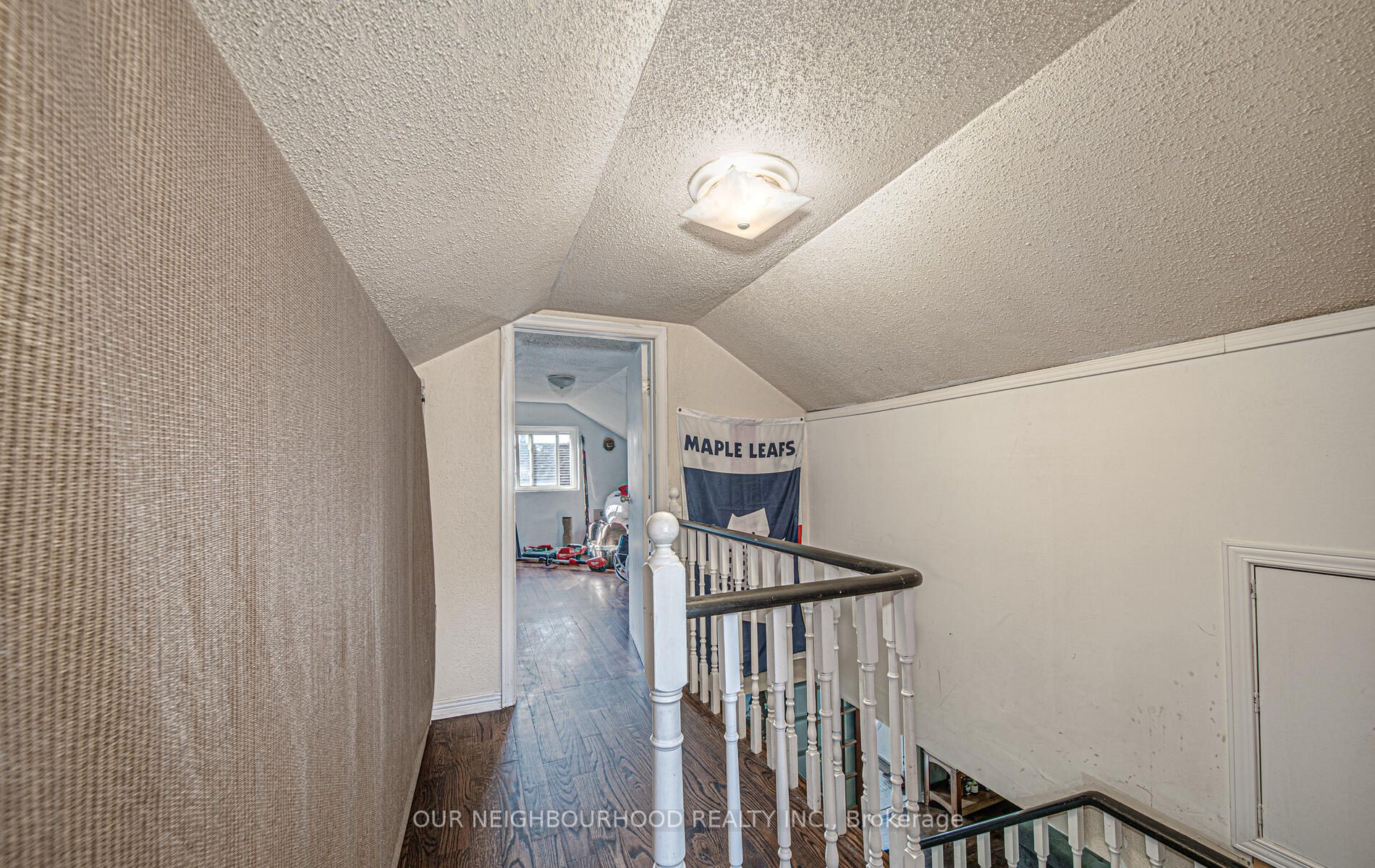 139 Central Park Blvd S