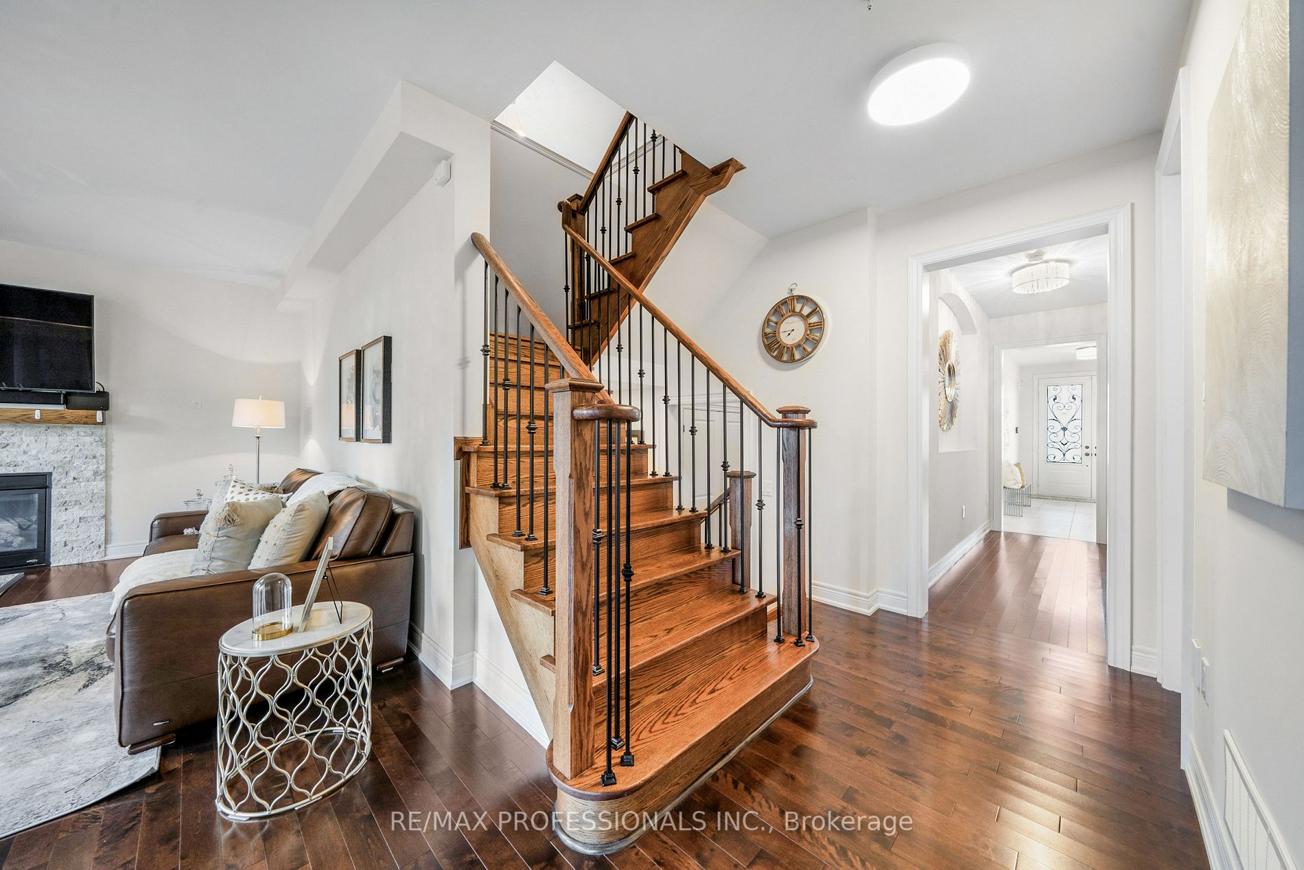 9 Greenlands Court