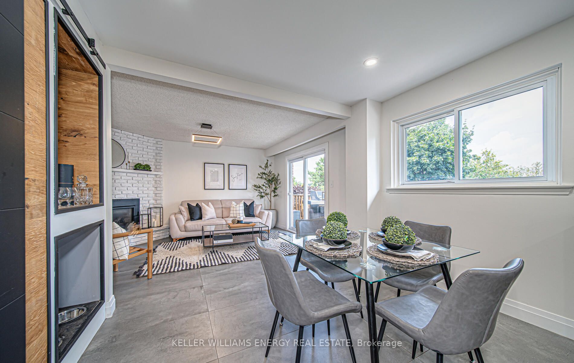39 Rhonda Boulevard