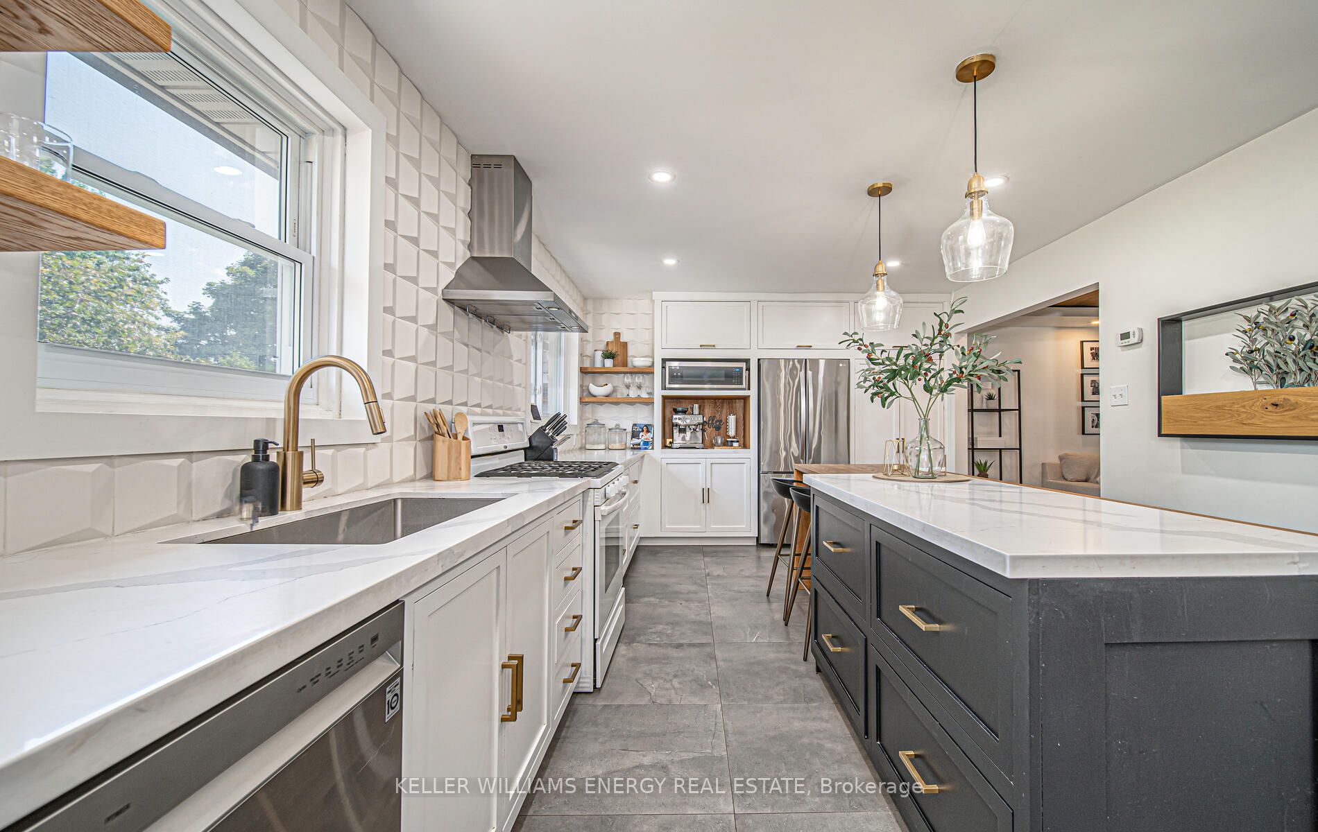 39 Rhonda Boulevard