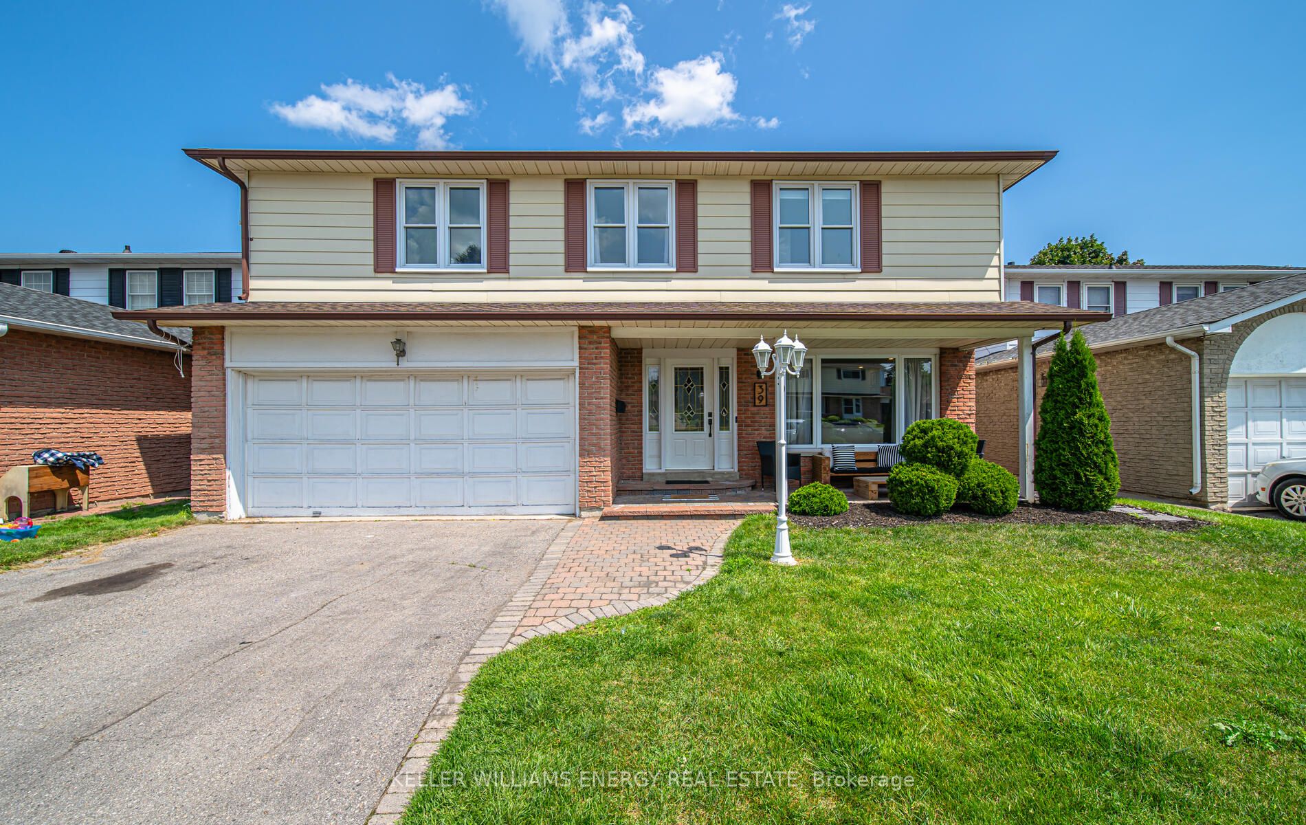 39 Rhonda Boulevard
