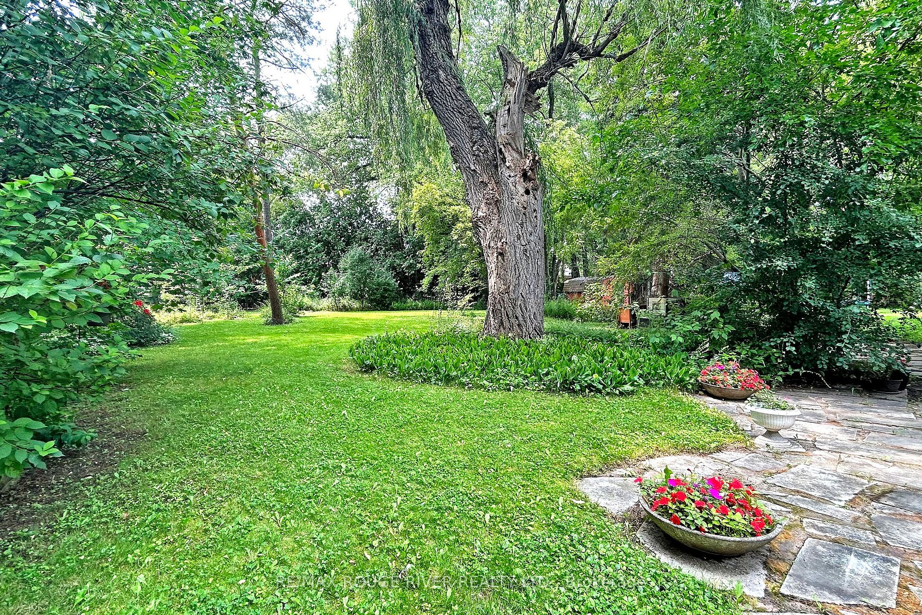 Listing E7001596 - Large Photo # 14