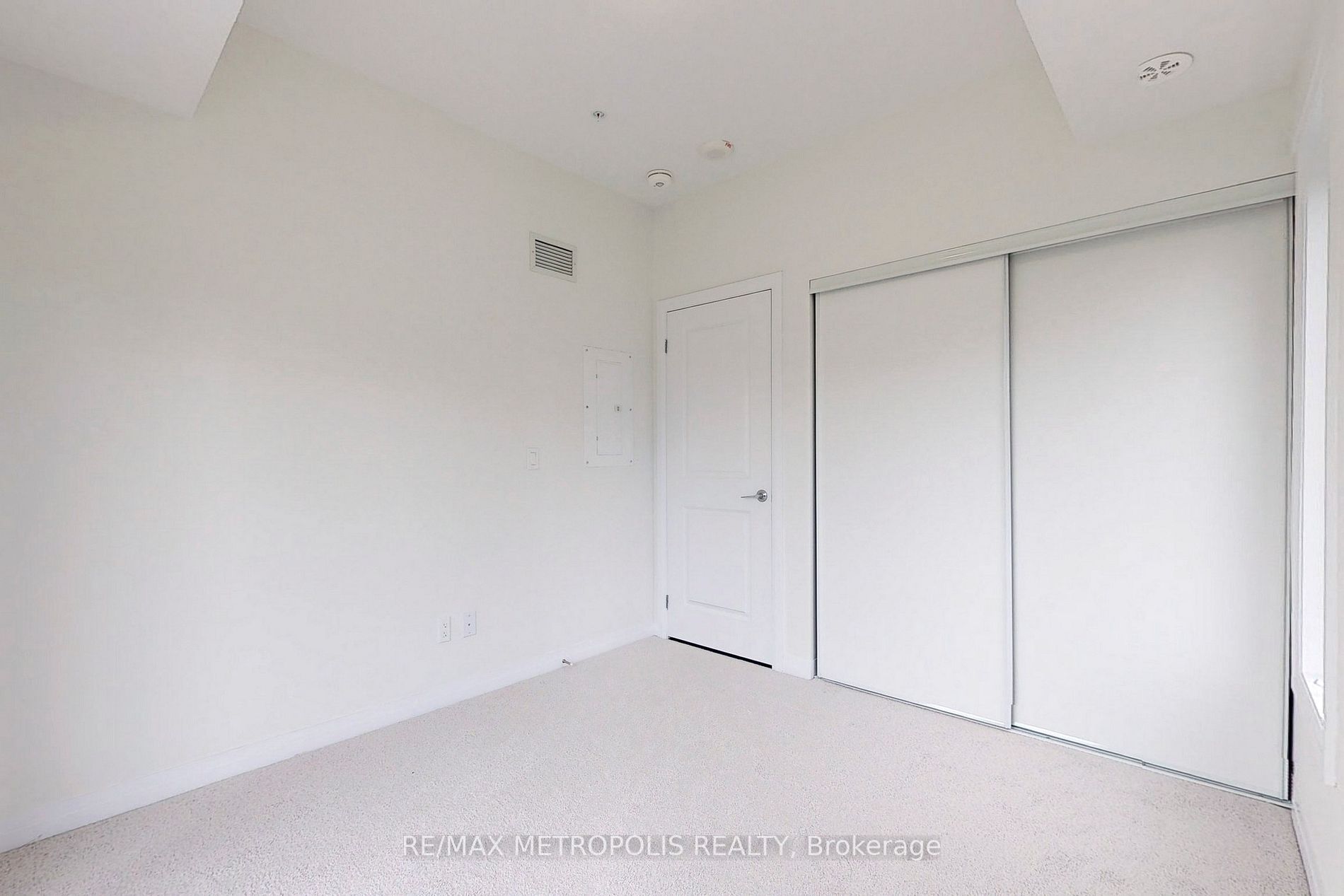 2635 William Jackson Dr, #805
