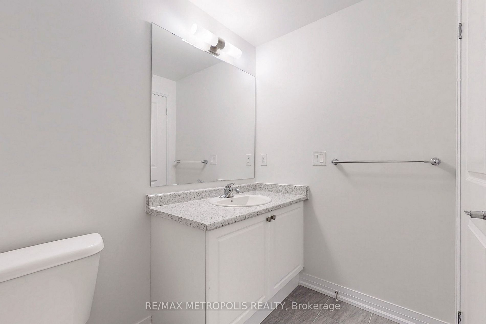 2635 William Jackson Dr, #805