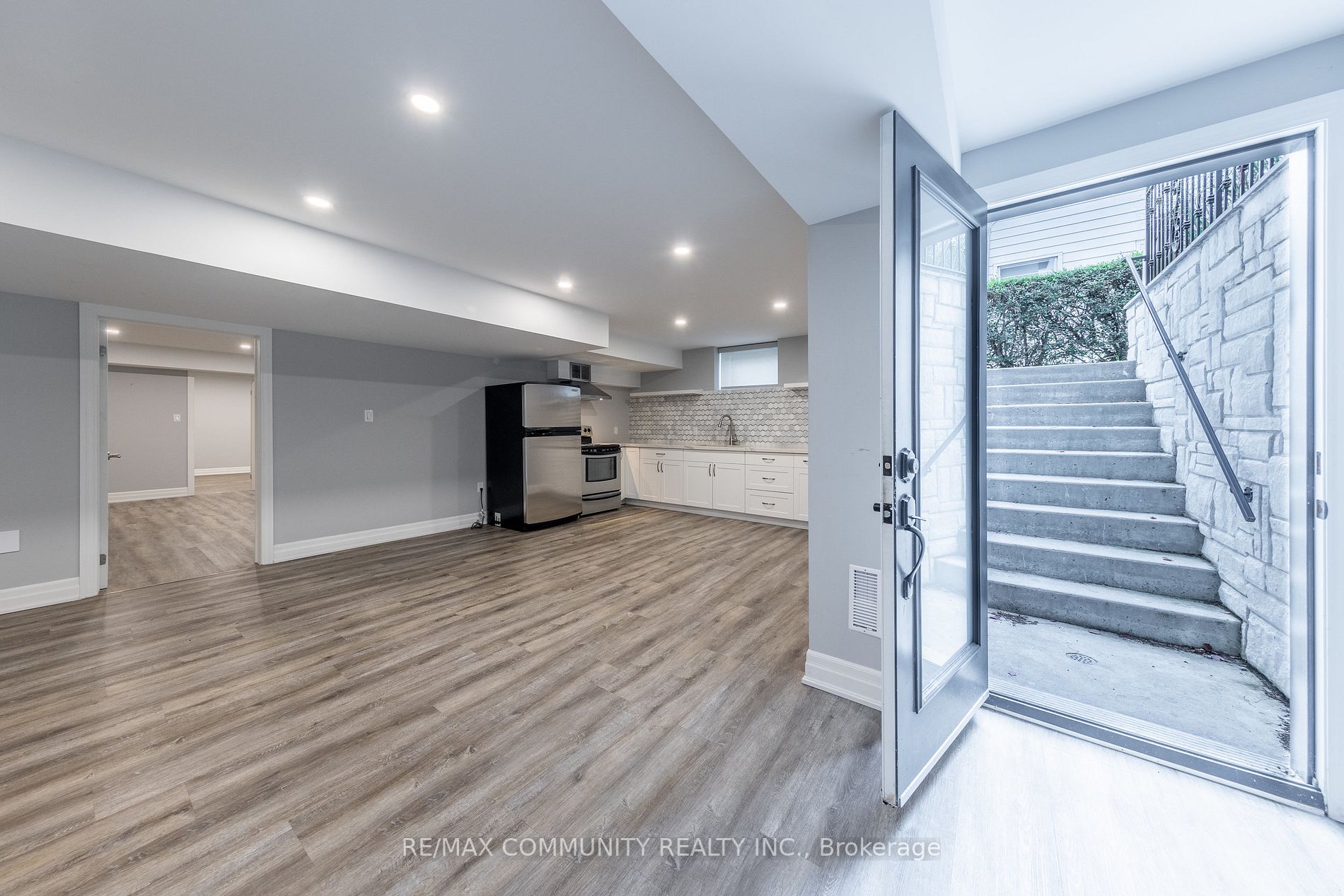 30 Darlington Blvd