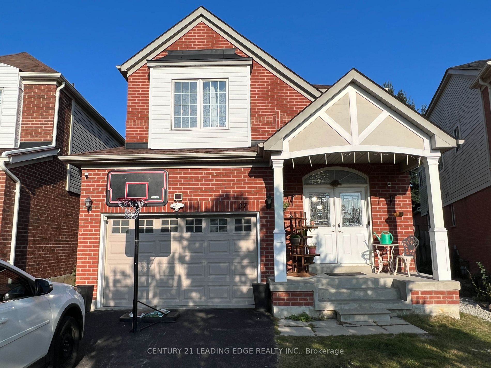 27 Lonsdale Crt