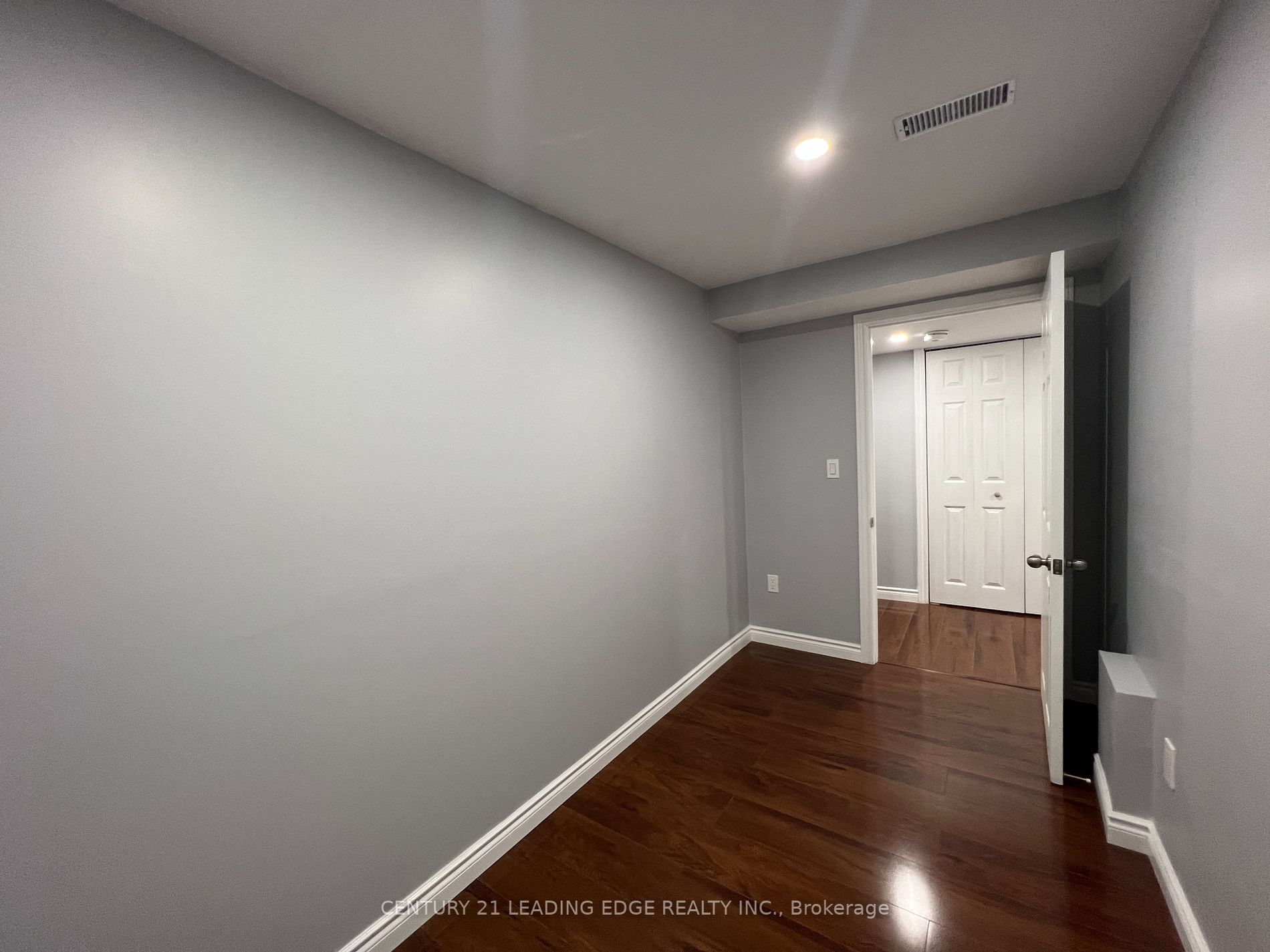 27 Lonsdale Court