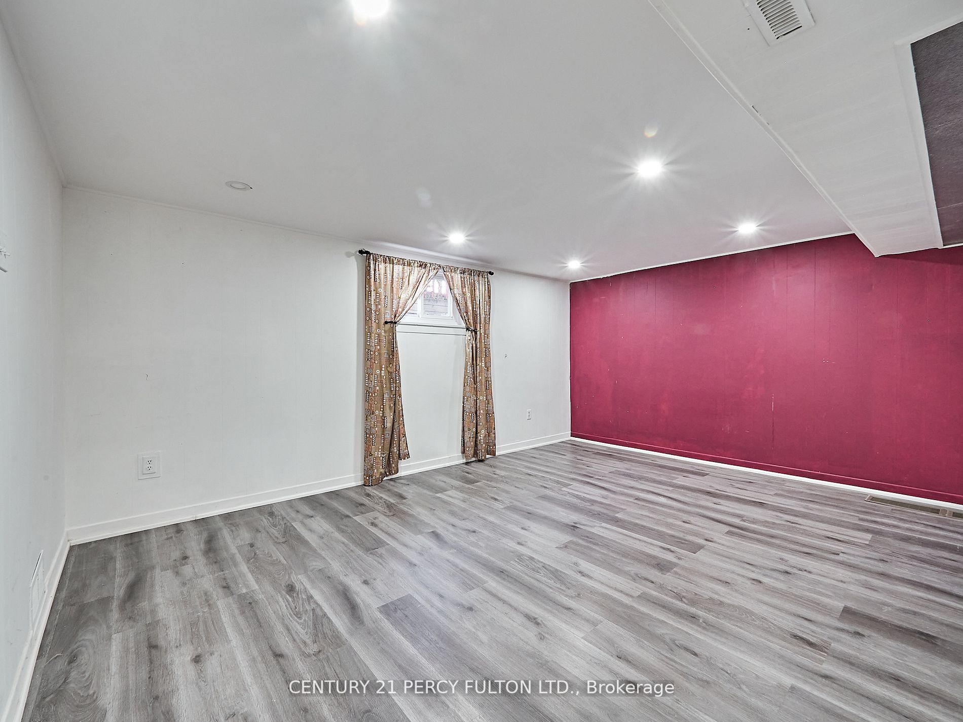 24 Gable Pl