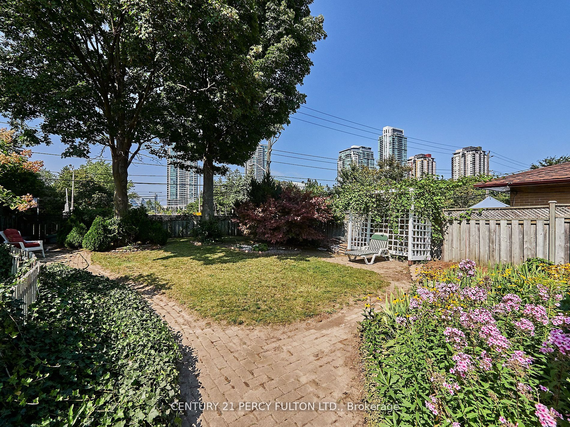 24 Gable Pl