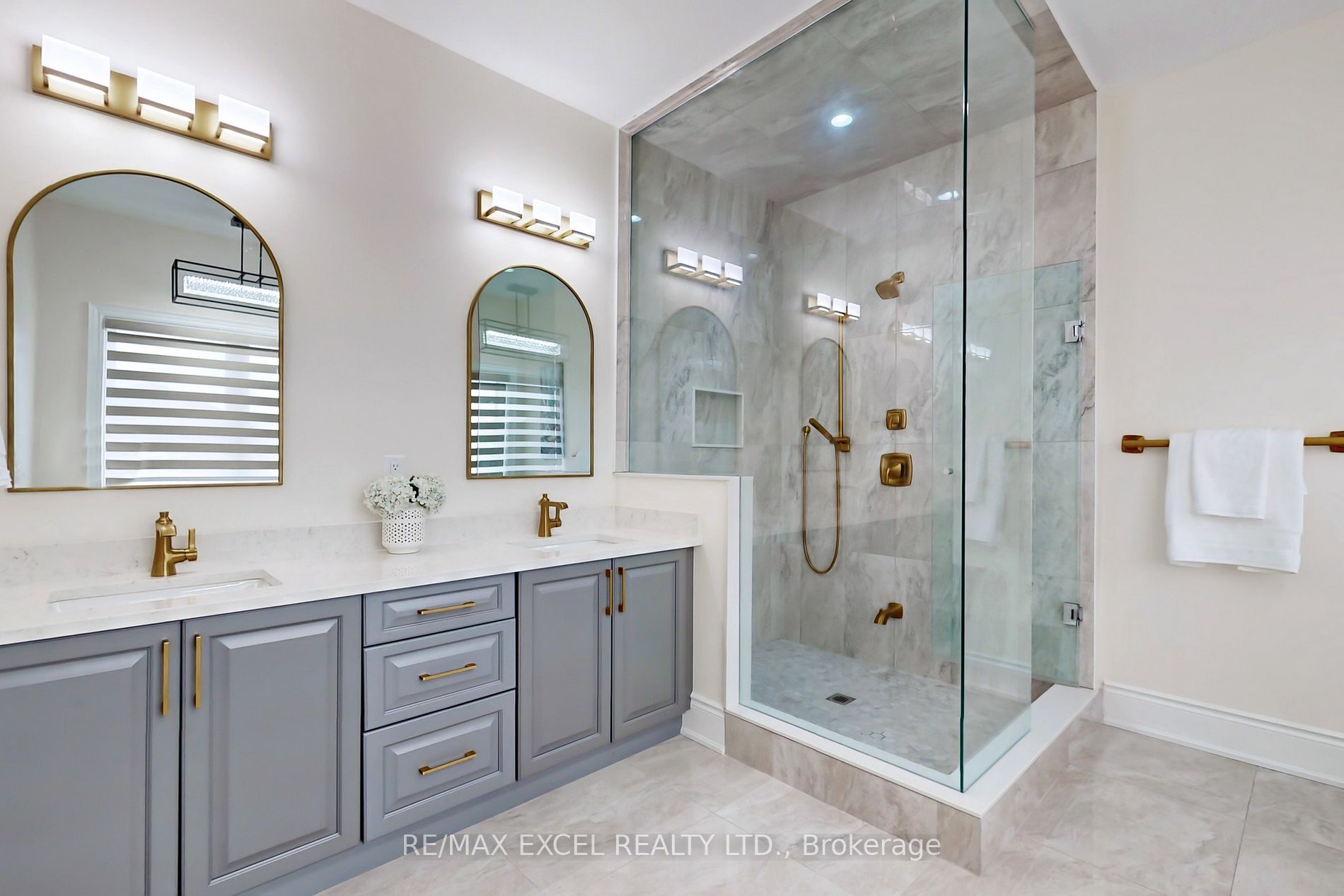 52 Northern Breeze Cres