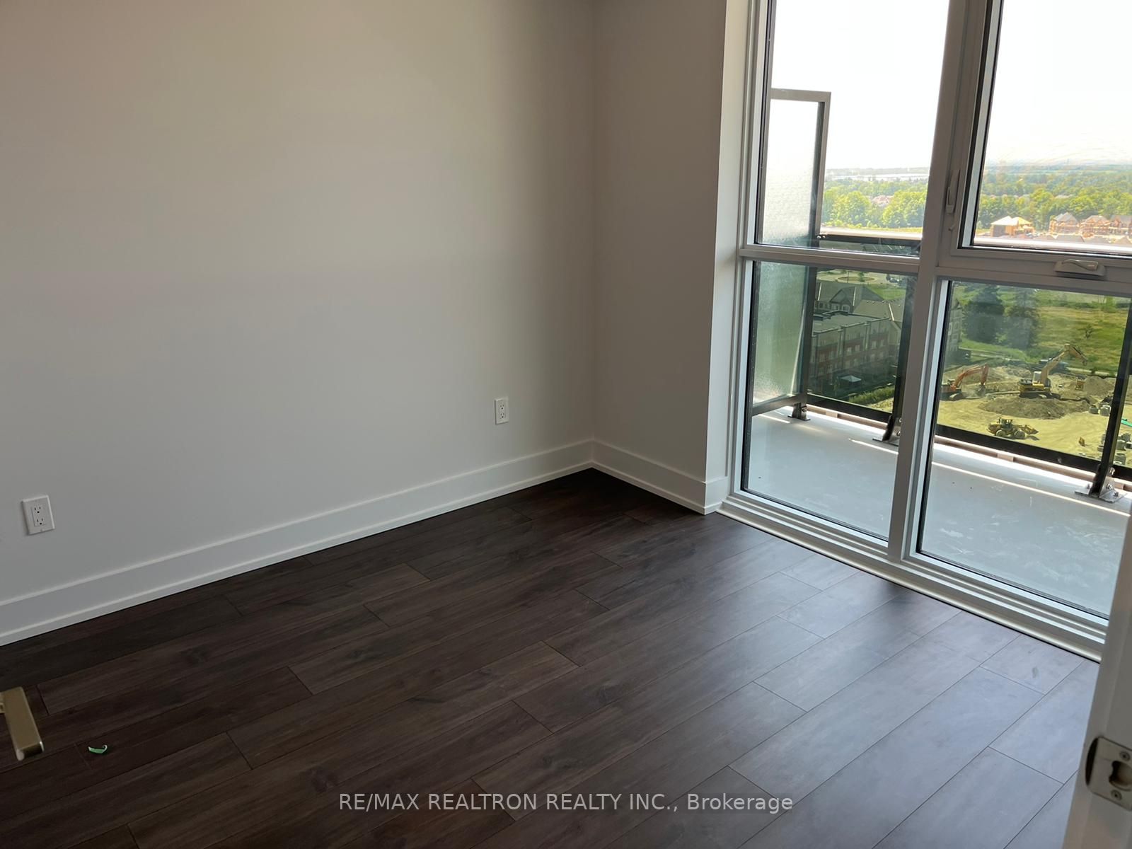 2550 Simcoe St N, #1518