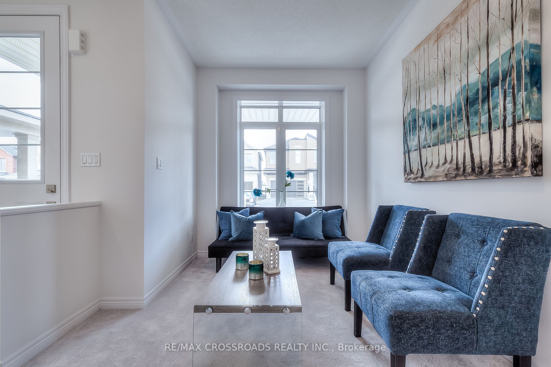 977 Lockie Dr