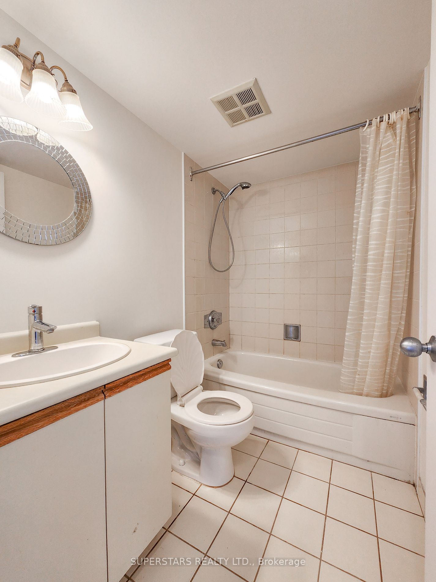 Listing E7002120 - Large Photo # 19
