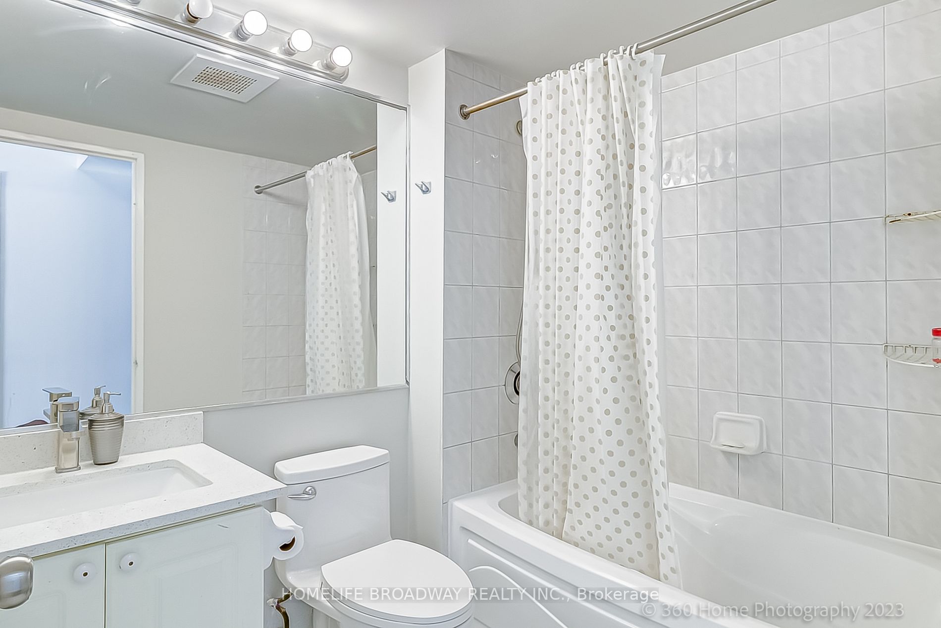 18 Lee Centre Drive, #1807