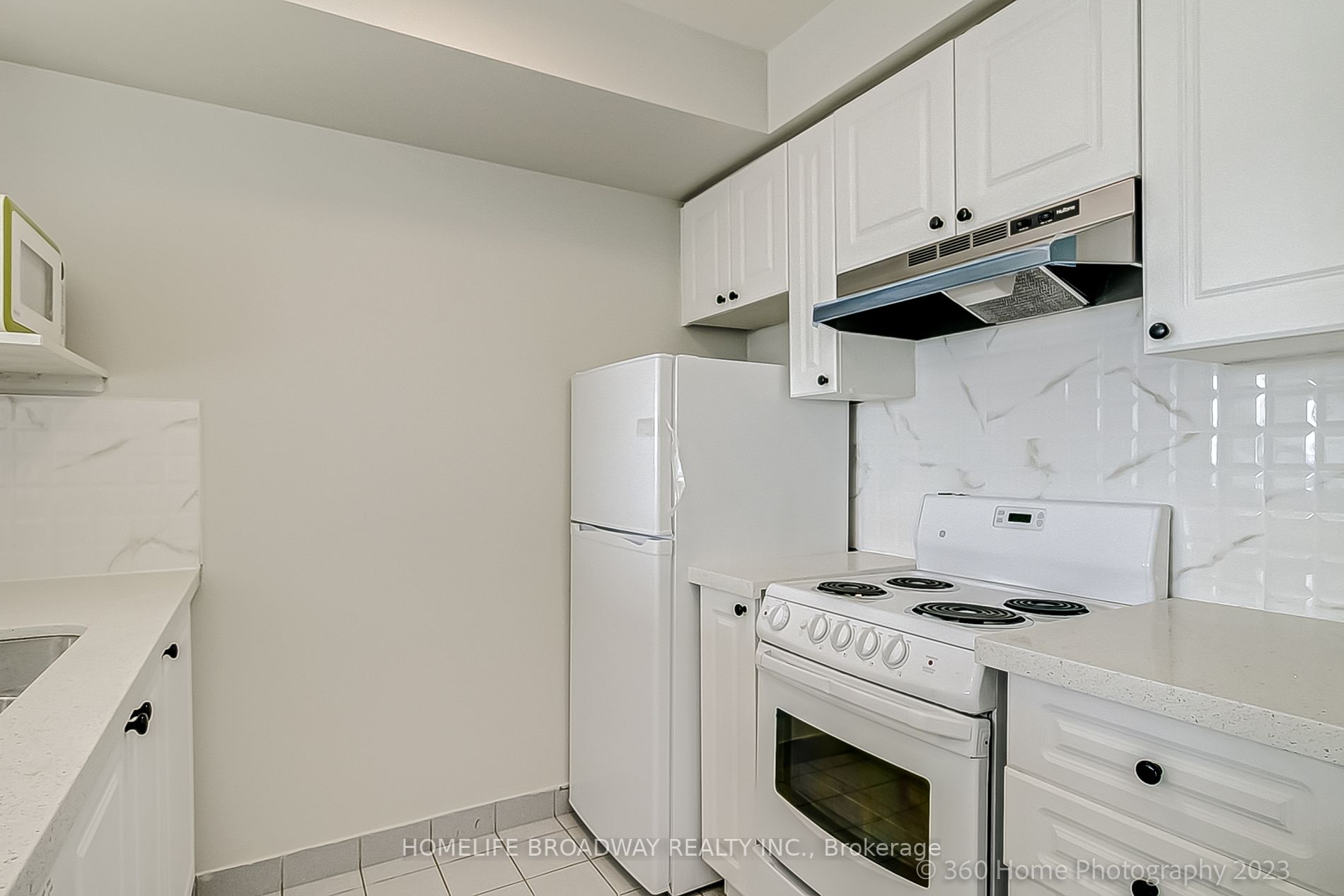 18 Lee Centre Drive, #1807