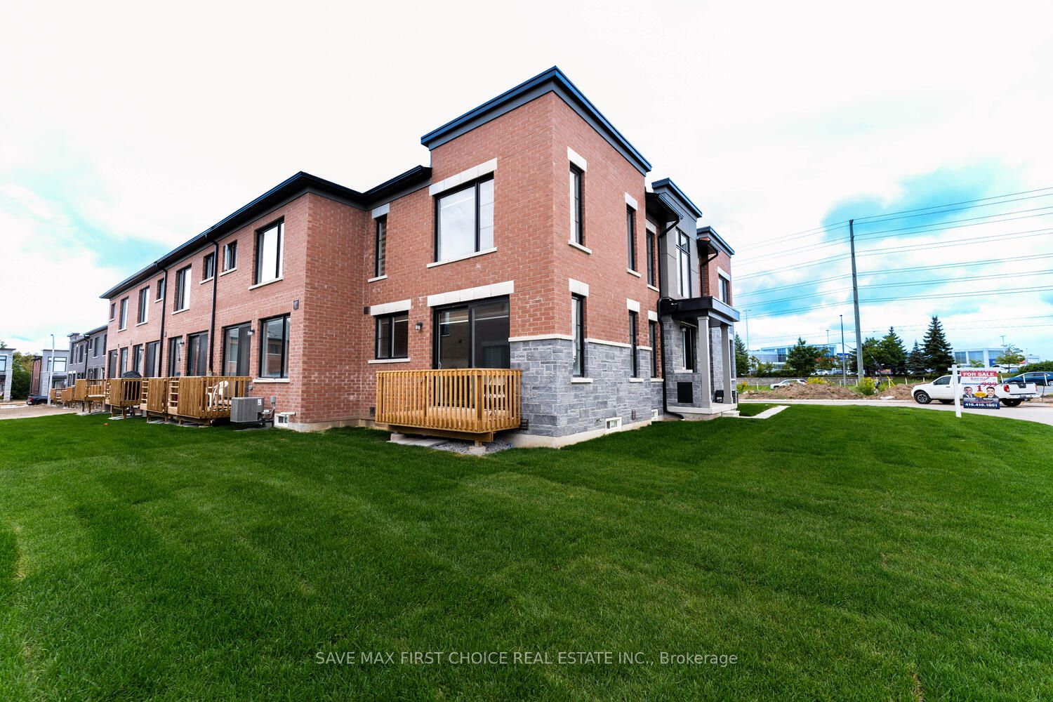 98 Pine Gate Place