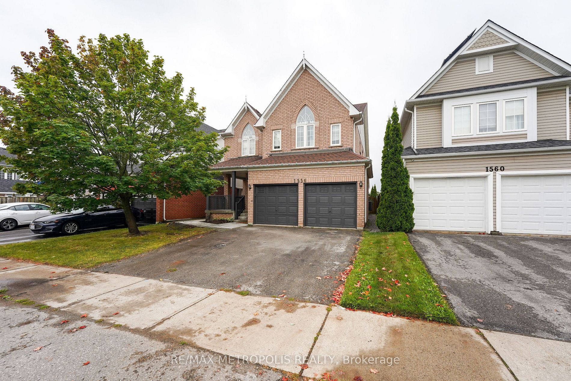 1556 Grandview St N, #Lower