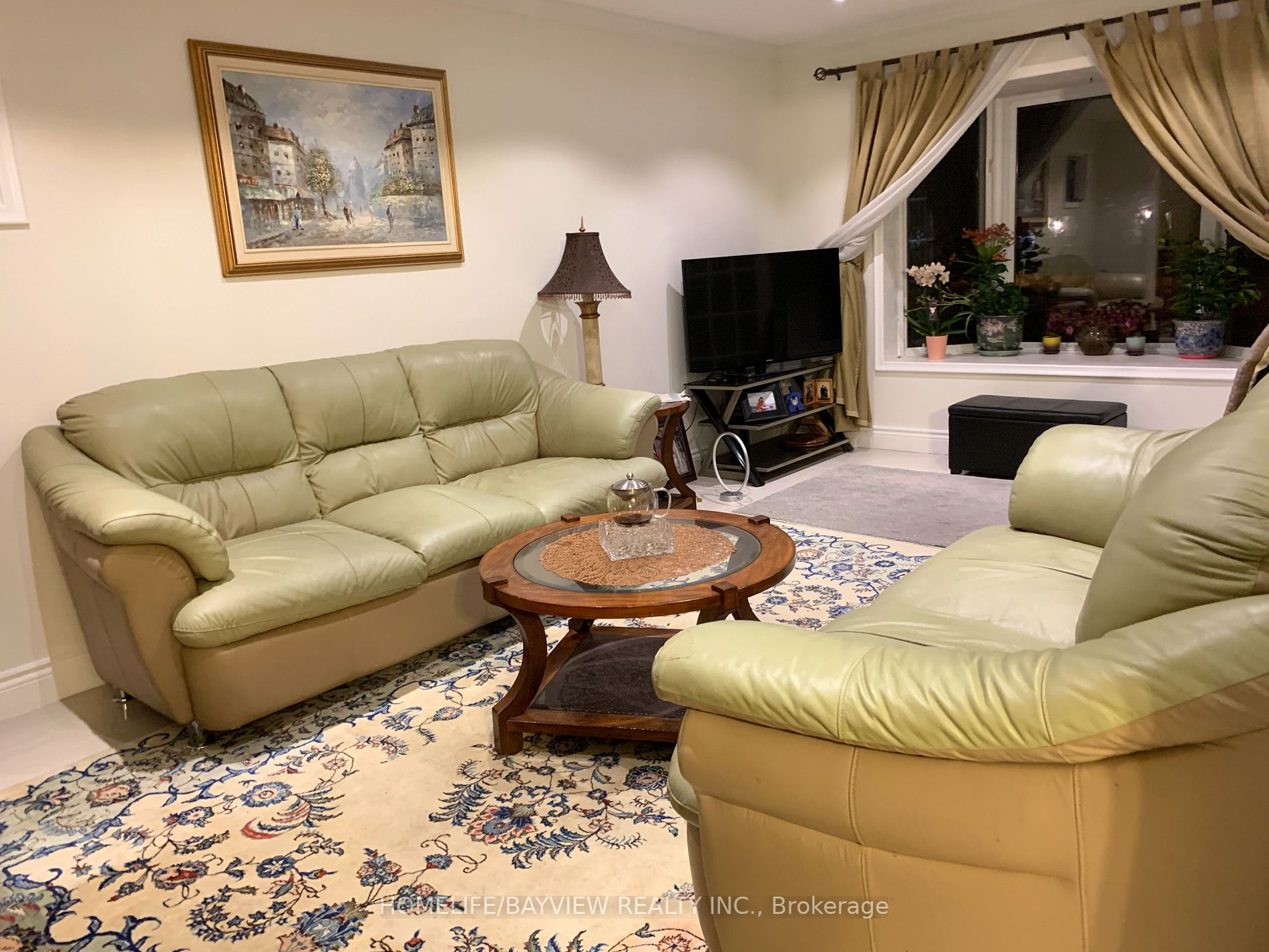 34 Shandon Dr