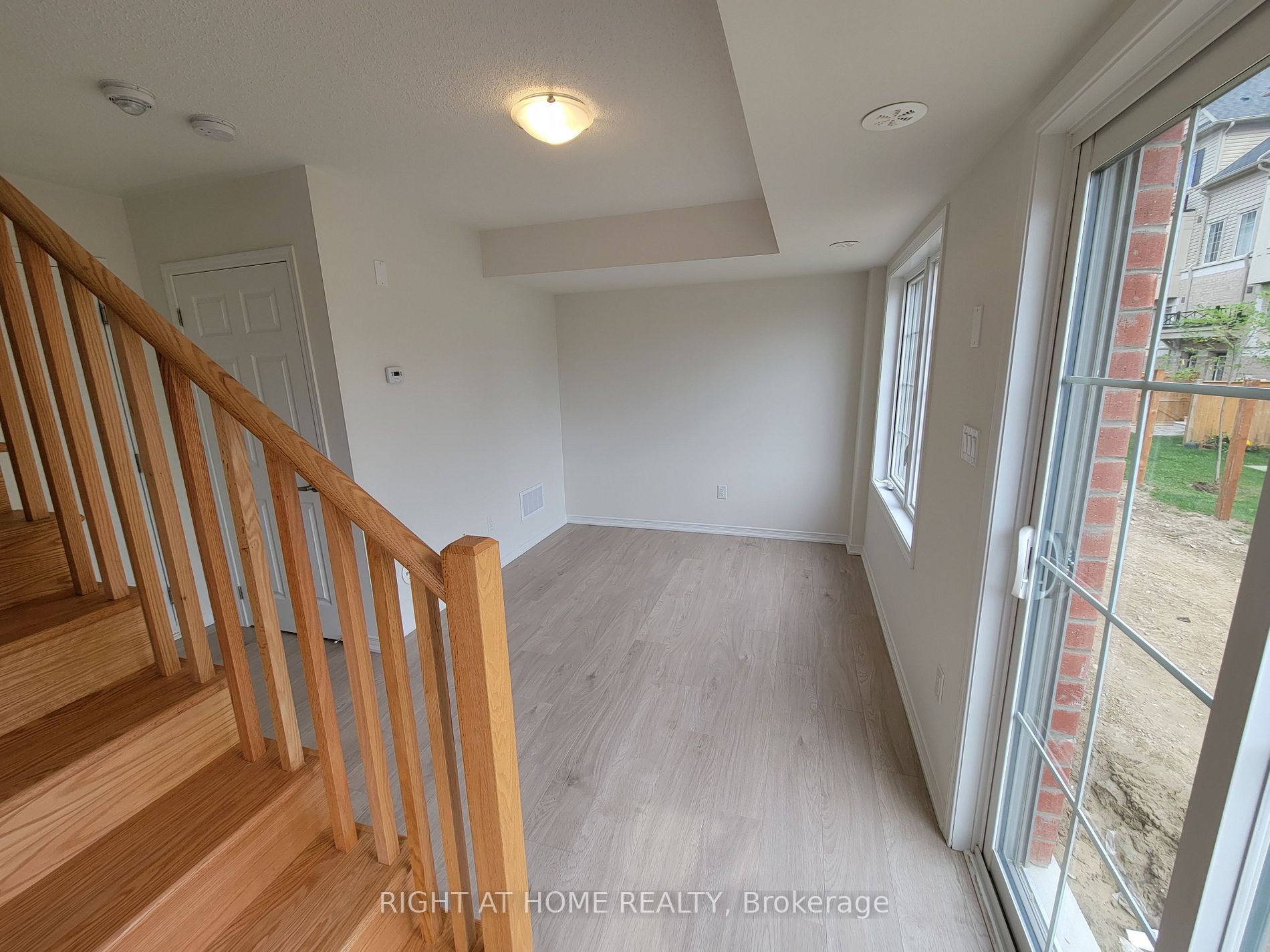 2601 Magdalen Path