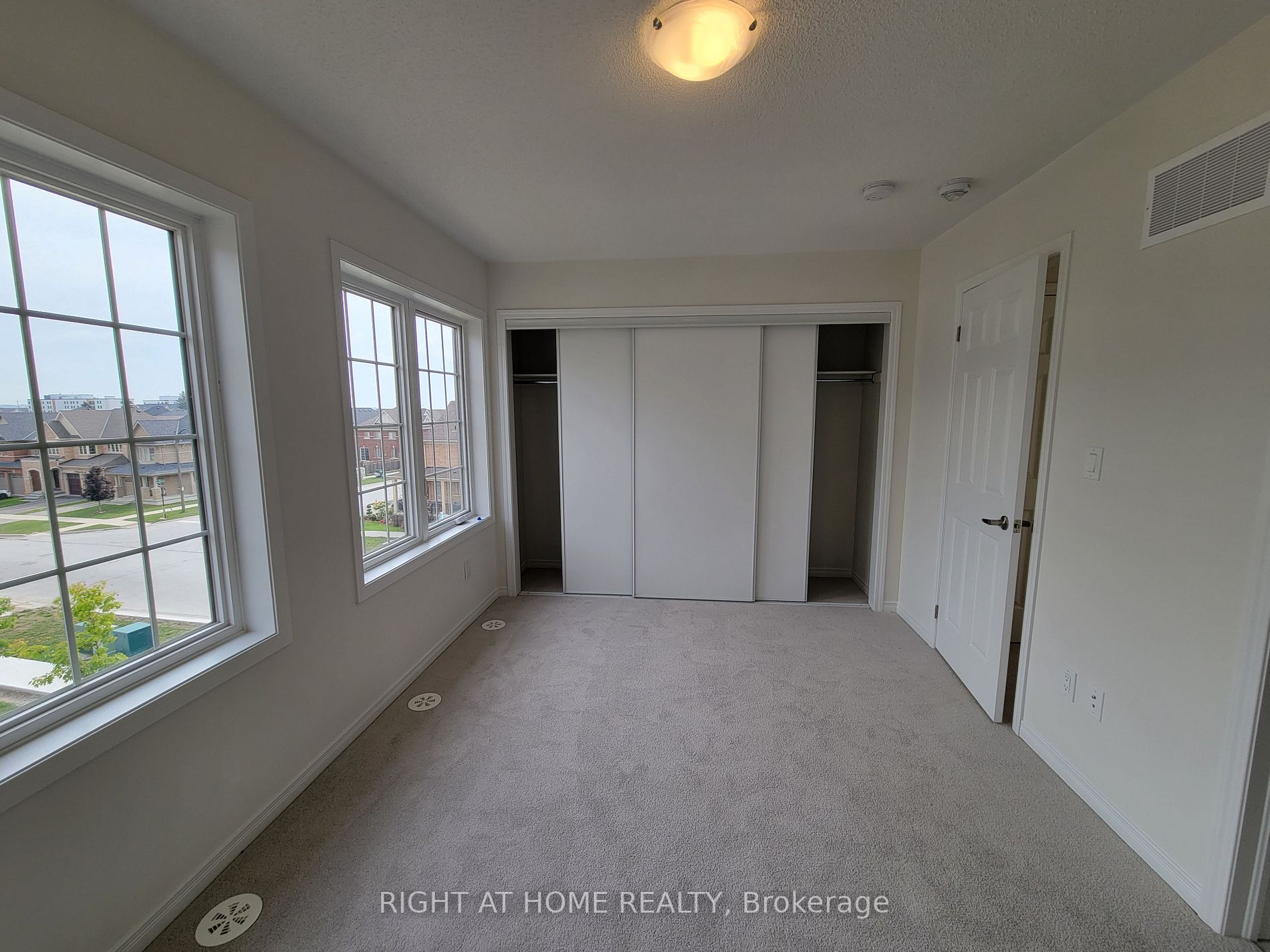 2601 Magdalen Path
