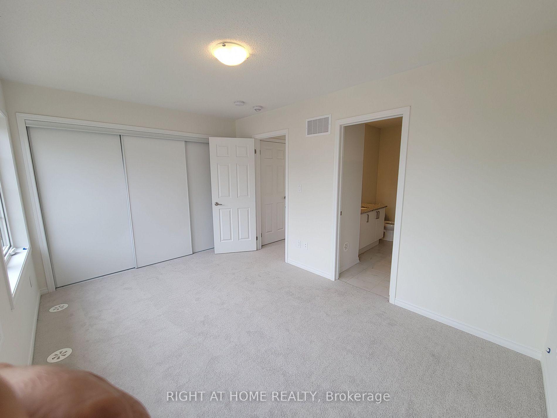 2601 Magdalen Path
