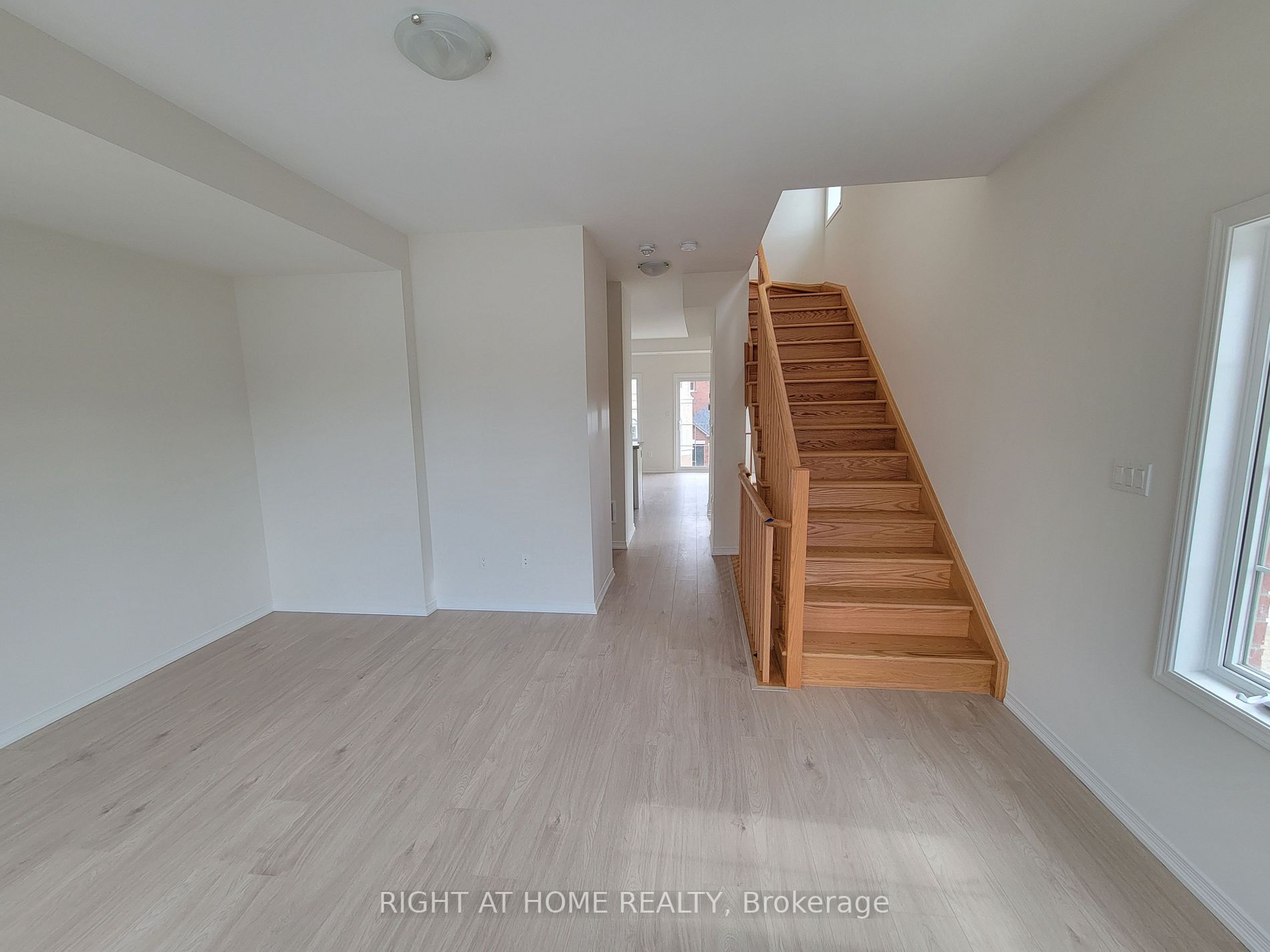 2601 Magdalen Path
