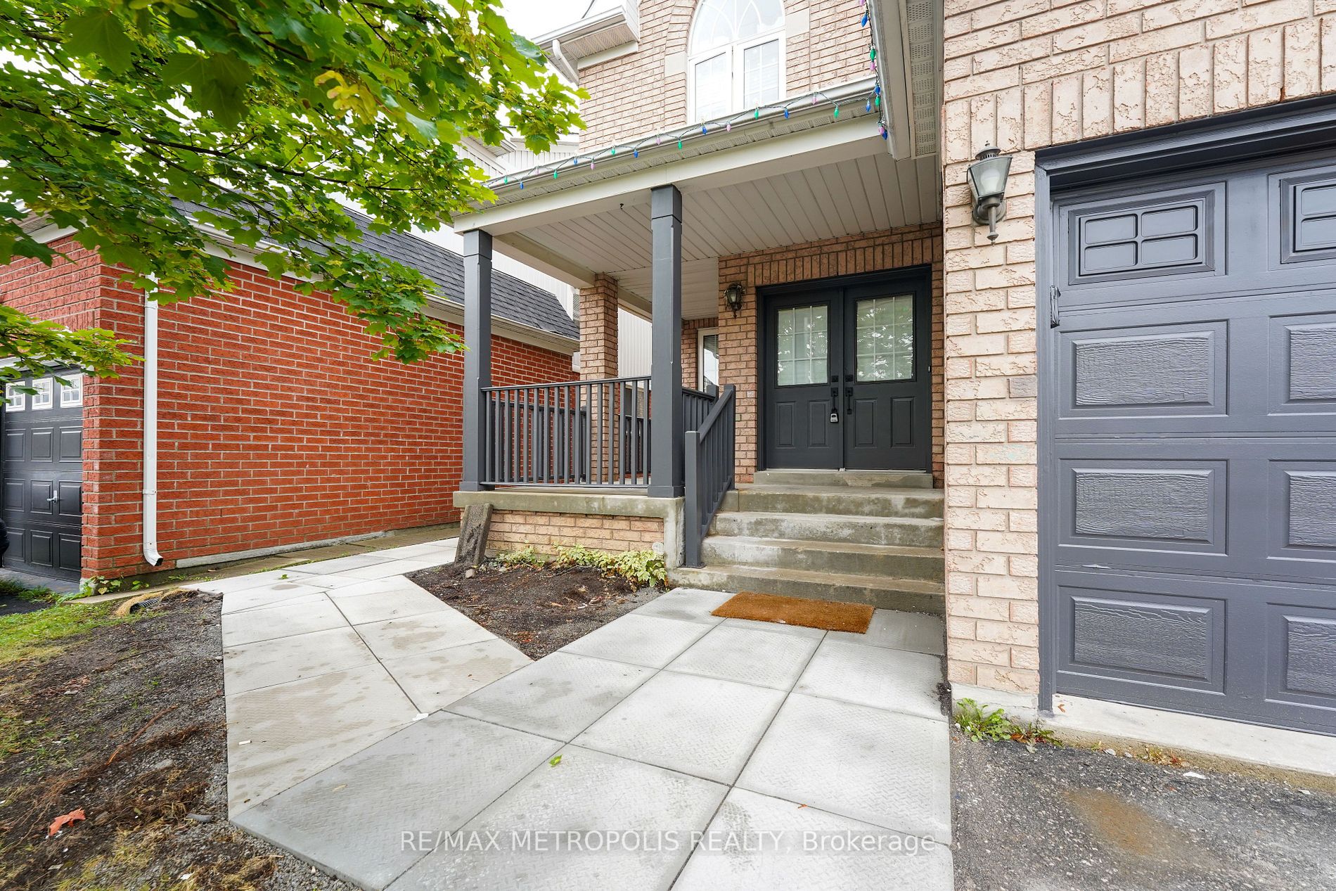 1556 Grandview St N, #Upper