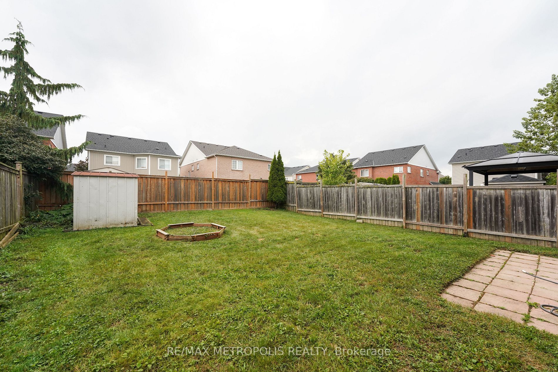 1556 Grandview St N, #Upper
